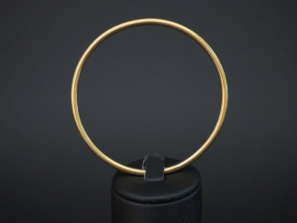 Vente aux enchères Bracelet jonc en or. Poids : 25 g
