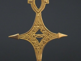 Vente aux enchères Pendentif africain en or. Poids : 3,34 g