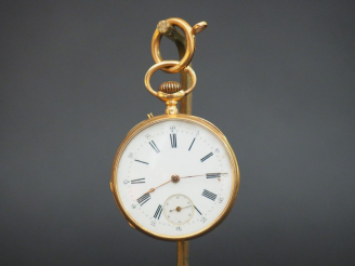 Vente aux enchères Montre de gousset en or. Poids tel :: 68 g
