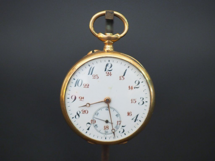 Montre de gousset XIXème en or Poids tel : 66 g