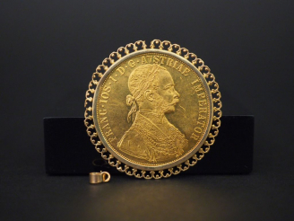Vente aux enchères 1 pièce François Joseph montée.  Poids : 17.30 g