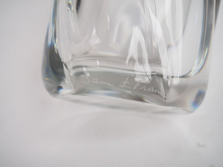DAUM France. Trois différents vases en cristal. Signés. H. 19,5 cm. H.