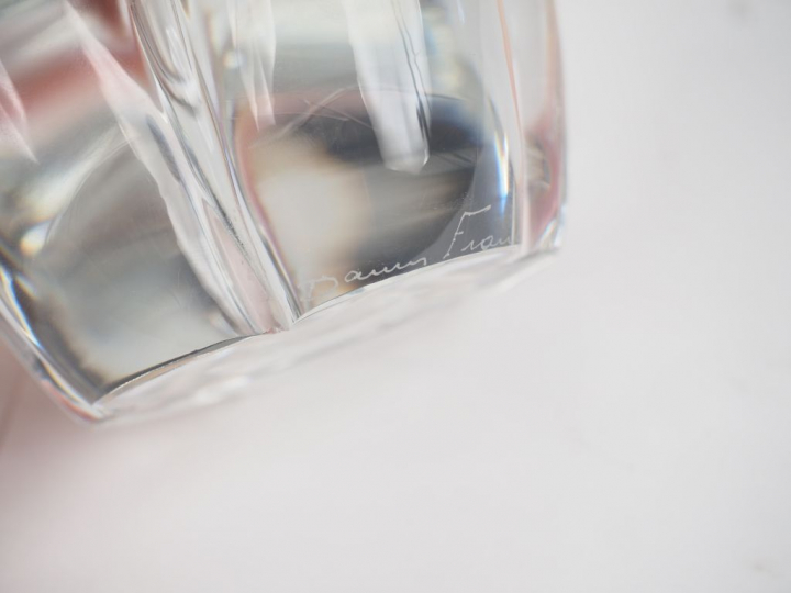 DAUM France. Paire de bougeoirs et paire de salières en cristal. Signé