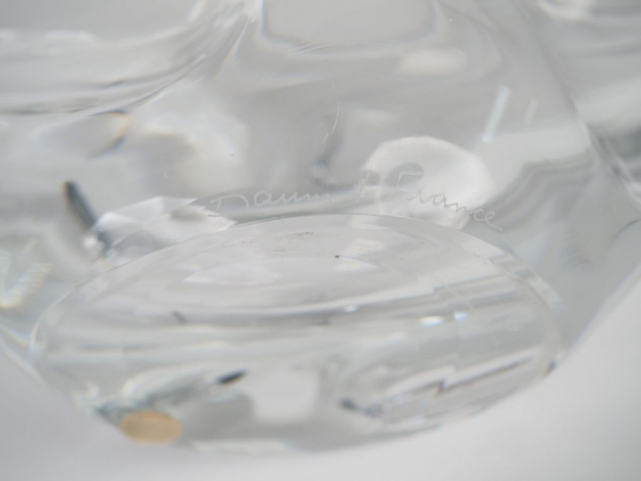 DAUM France. Grande coupe oblongue en cristal. Signée. Dim. 16,5 x 53 