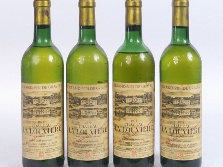 4 BOUTEILLES CHÂTEAU LA LOUVIERE BLANC GRAVES - 1971 - 2 LB/1 HEP/1 ME