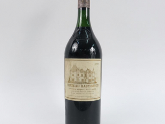 Vente aux enchères 1 MAGNUM CHÂTEAU HAUT BRION 1er GCC GRAVES - 1965 - 5,5 CM