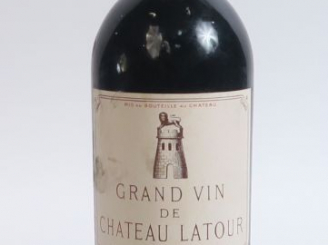 Vente aux enchères 1 MAGNUM CHÂTEAU LATOUR 1er GCC PAUILLAC -1969 - BG