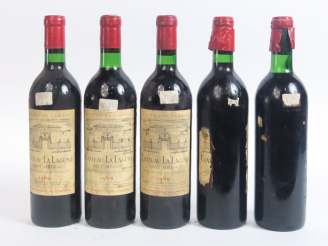 Vente aux enchères 5 BOUTEILLES CHÂTEAU LA LAGUNE GCC HAUT MEDOC - 1969 - 3 BG+/2 LB/2 SE