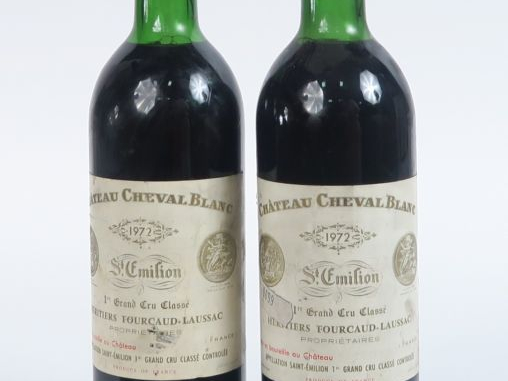 2 BOUTEILLES CHÂTEAU CHEVAL BLANC 1er GCC ST EMILION - 1972 - 2 LB 