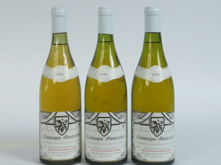 3 BOUTEILLES CHASSAGNE MONTRACHET BLONDEAU DANNE - 1991 - 1 à 1,5 CM/2