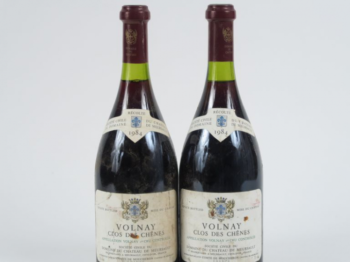 2 BOUTEILLES VOLNAY 'CLOS DES CHÊNES' CHÂTEAU DE MEURSAULT - 1984