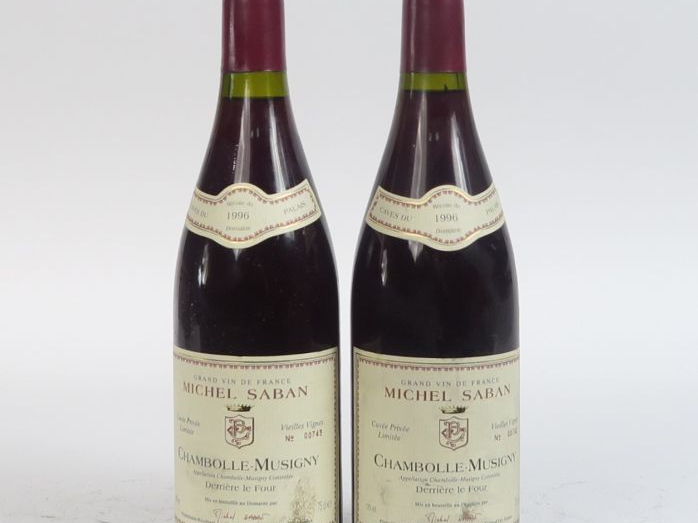2 BOUTEILLES CHAMBOLLE MUSIGNY 'DERRIÈRE LE FOUR' MICHEL SABAN - 1996 