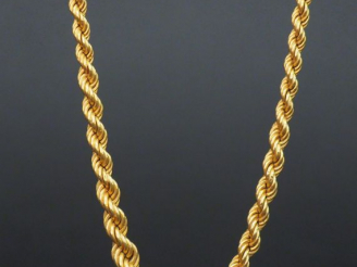 Vente aux enchères Collier en or, maille torsadée. Poids : 13,27 g