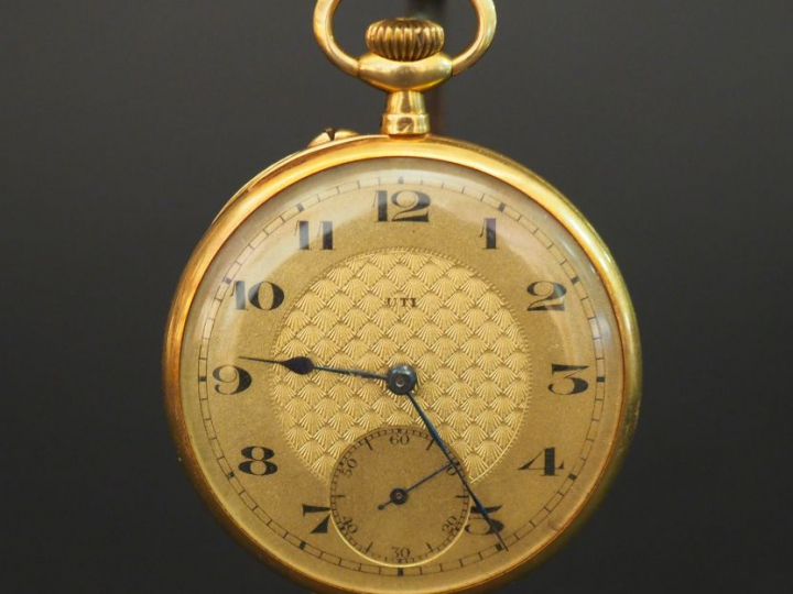 Montre de gousset en or.  Poids tel : 53 g