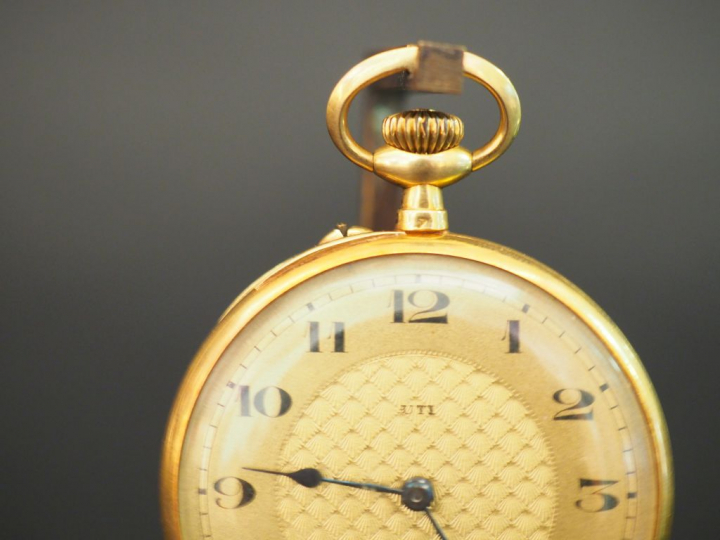 Montre de gousset en or.  Poids tel : 53 g