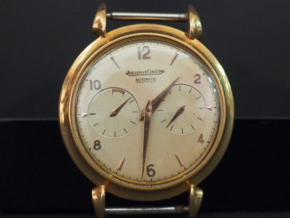 Vente aux enchères JAEGER LECOULTRE. Montre d'homme automatic  n°118000.