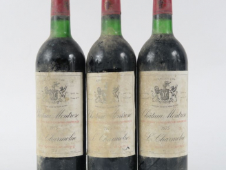 Vente aux enchères 3 BOUTEILLES CHÂTEAU MONTROSE GCC ST ESTEPHE - 1975 - BG/BLS
