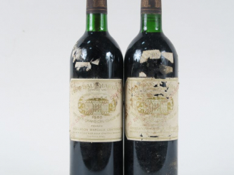 Vente aux enchères 2 BOUTEILLES CHÂTEAU MARGAUX 1er GCC MARGAUX - 1980 - BG/1 ELA