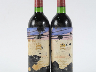 Vente aux enchères 2 BOUTEILLES CHÂTEAU MOUTON ROTHSCHILD 1er GCC PAUILLAC - 1980 - BG/ET