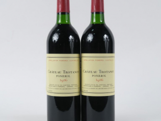 Vente aux enchères 2 BOUTEILLES CHÂTEAU TROTANOY POMEROL - 1986 - BG