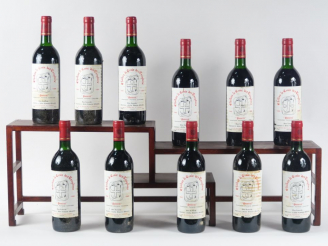 Vente aux enchères 11 BOUTEILLES CHÂTEAU LA CROIX DES TEMPLIERS POMEROL - 1986 - LB