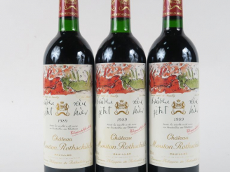 Vente aux enchères 3 BOUTEILLES CHÂTEAU MOUTON ROTHSCHILD 1er GCC PAUILLAC - 1989 - BG