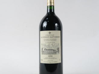 Vente aux enchères 1 MAGNUM CHÂTEAU LA MISSION HAUT BRION GCC GRAVES - 1996 - CBO