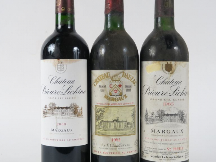 3 BOUTEILLES GCC MARGAUX : 1 CHÂTEAU DAUZAC 1982 BG - 2 CHÂTEAU PRIEUR