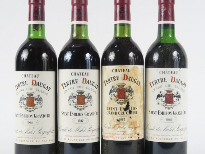 4 BOUTEILLES CHÂTEAU TERTRE DAUGAY GCC ST EMILION : 1 de 1981 LB - 1 d