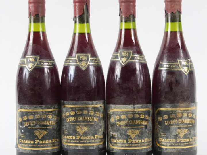 4 BOUTEILLES CHARMES CHAMBERTIN CAMUS - 1984 - 2 CM/ES/CAPS CIRE LEGER