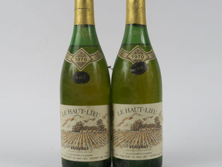 2 BOUTEILLES VOUVRAY SEC 'LE HAUT LIEU' HUET - 1970 - 4 CM