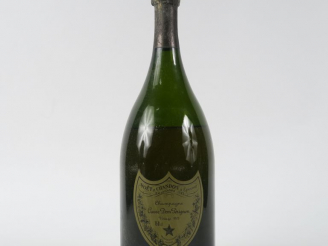 Vente aux enchères 1 MAGNUM CHAMPAGNE DOM PERIGNON - 1973 - CBO - 11 CM SOUS LA COIFFE/CO