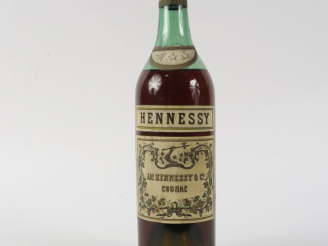 Vente aux enchères 1 VIEILLE BOUTEILLE COGNAC HENNESSY