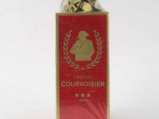 Vente aux enchères 1 BOUTEILLE COGNAC COURVOISIER 'LUXE' - COFFRET