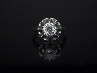 Vente aux enchères Solitaire brillant taille ancienne. (environ 1 carat).
