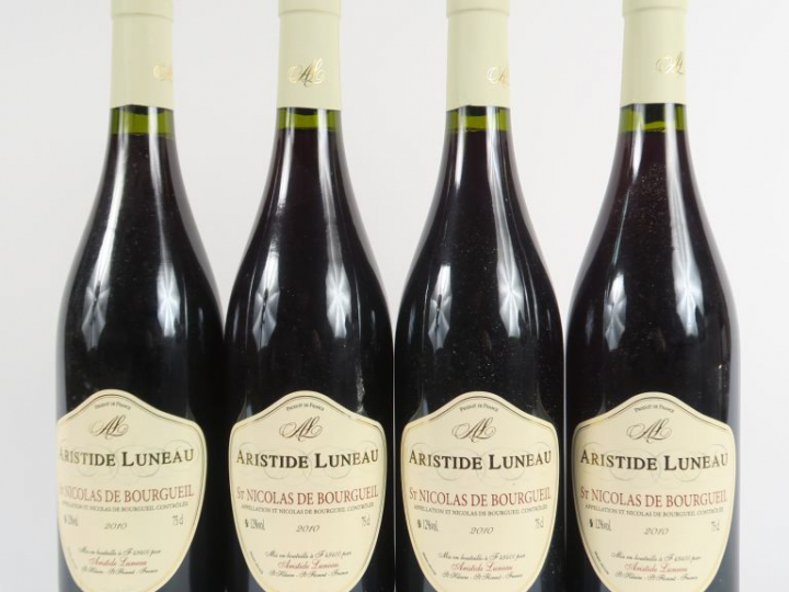 4 BOUTEILLES ST NICOLAS DE BOURGUEIL ARISTIDE LUNEAU - 2010