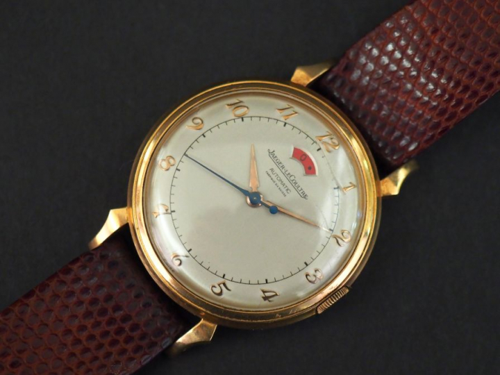 JAEGER LECOULTRE.  Réserve de Marche. Montre d’homme.  Boitier en or j