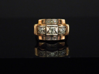 Vente aux enchères Bague tank en or jaune, sertie de diamants taillés en rose. TDD. 54 Po