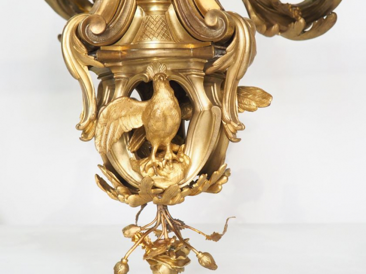 CAFFIERI (d'après). Exceptionnel lustre en bronze de style Louis XV d'