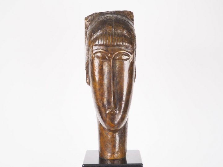 Amedeo MODIGLIANI (d'après). "Jeune fille à la frange". Sculpture en b