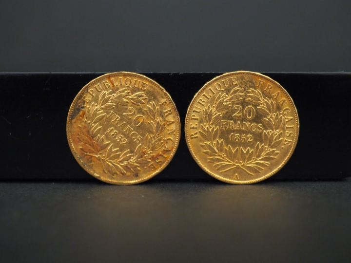 	Deux pièces de 20 francs or, 1852-A.  FRAIS ACHETEURS 5% TTC.