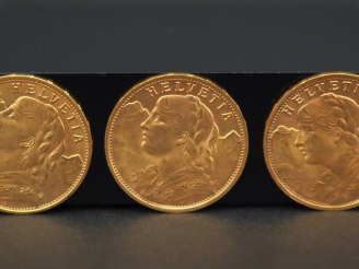 Vente aux enchères Trois pièces de 20 francs suisse or, 1916 et 1935 (x2). FRAIS ACHETEUR