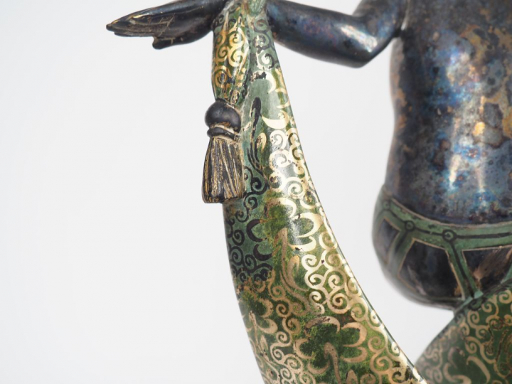 "Danseuse au foulard", sculpture Art Déco en bronze polychrome sur un 
