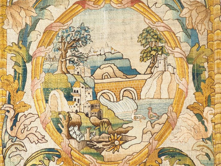 Très beau et grand panneau de broderie, XVIIème siècle, Italie ( ?).  