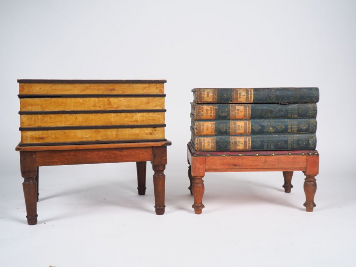 2 différents tabourets XIXème en forme de pile de livres.  Dim. 48,5 x