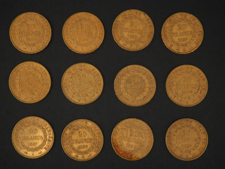 Douze pièces de 20 Francs or, 1897-A (x8) et 1898-A (x4). FRAIS ACHETE
