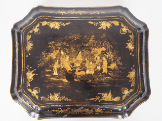 Vente aux enchères Coffret à jeux Napoléon III de style Extrême-orient en bois laqué à dé