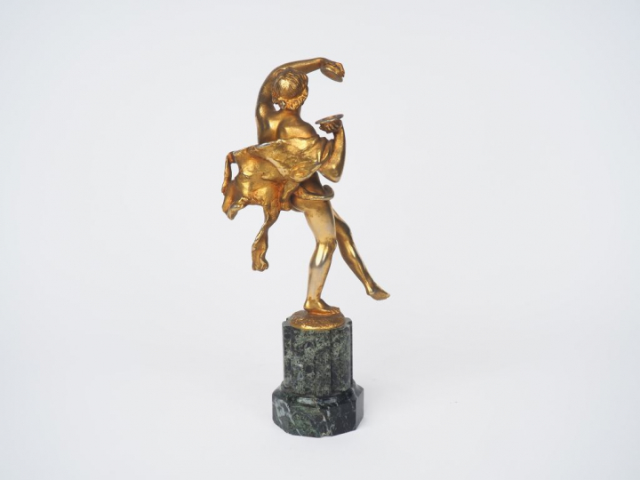Elias ROBERT. "Danseur aux cymballes". Sujet en bronze doré sur un soc