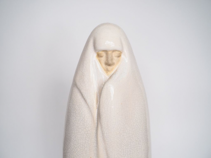 Céline LEPAGE. "Femme de Marrakech", 1925. Sculpture en céramique, le 