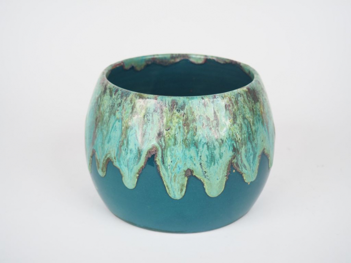 PRIMAVERA. Grand vide-poche en céramique à décor mêlé de tonalité vert